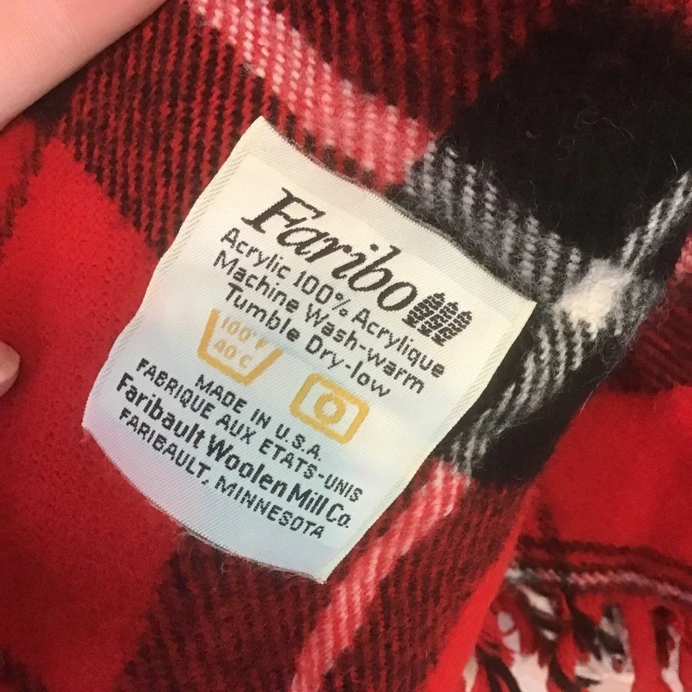 FARIBO Vintage 100% Acrylic Red Black White Plaid Fringe Blanket 45” X 57.5”